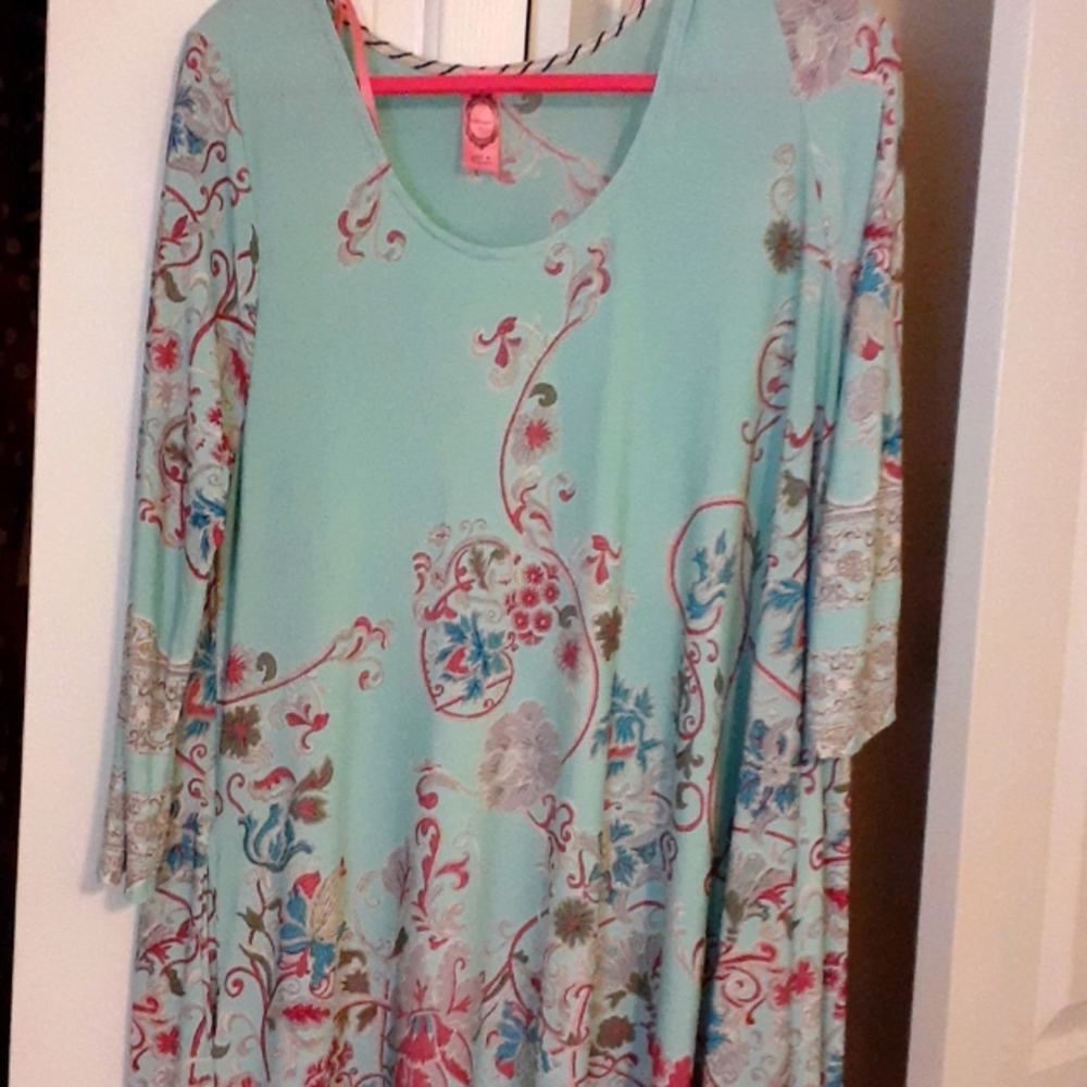 Women dress 2x  3/4 sleeves